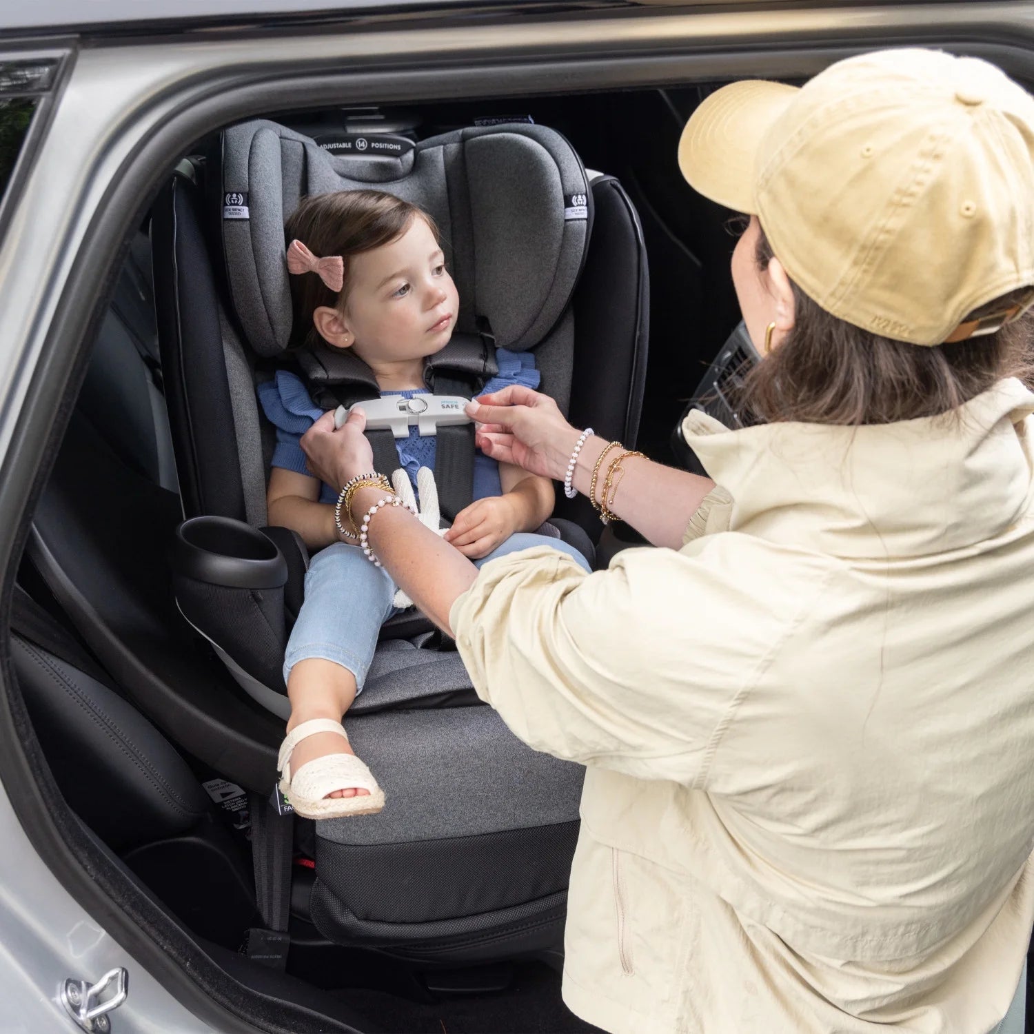 Gold Revolve360 Extend All-In-One Rotational Car Seat with Sensorsafe (Sapphire)