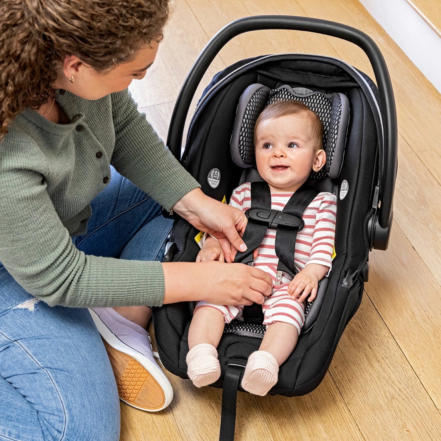 Litemax DLX Infant Car Seat with Freeflow Fabric and Safezone Load Leg Base (Olympus Black)