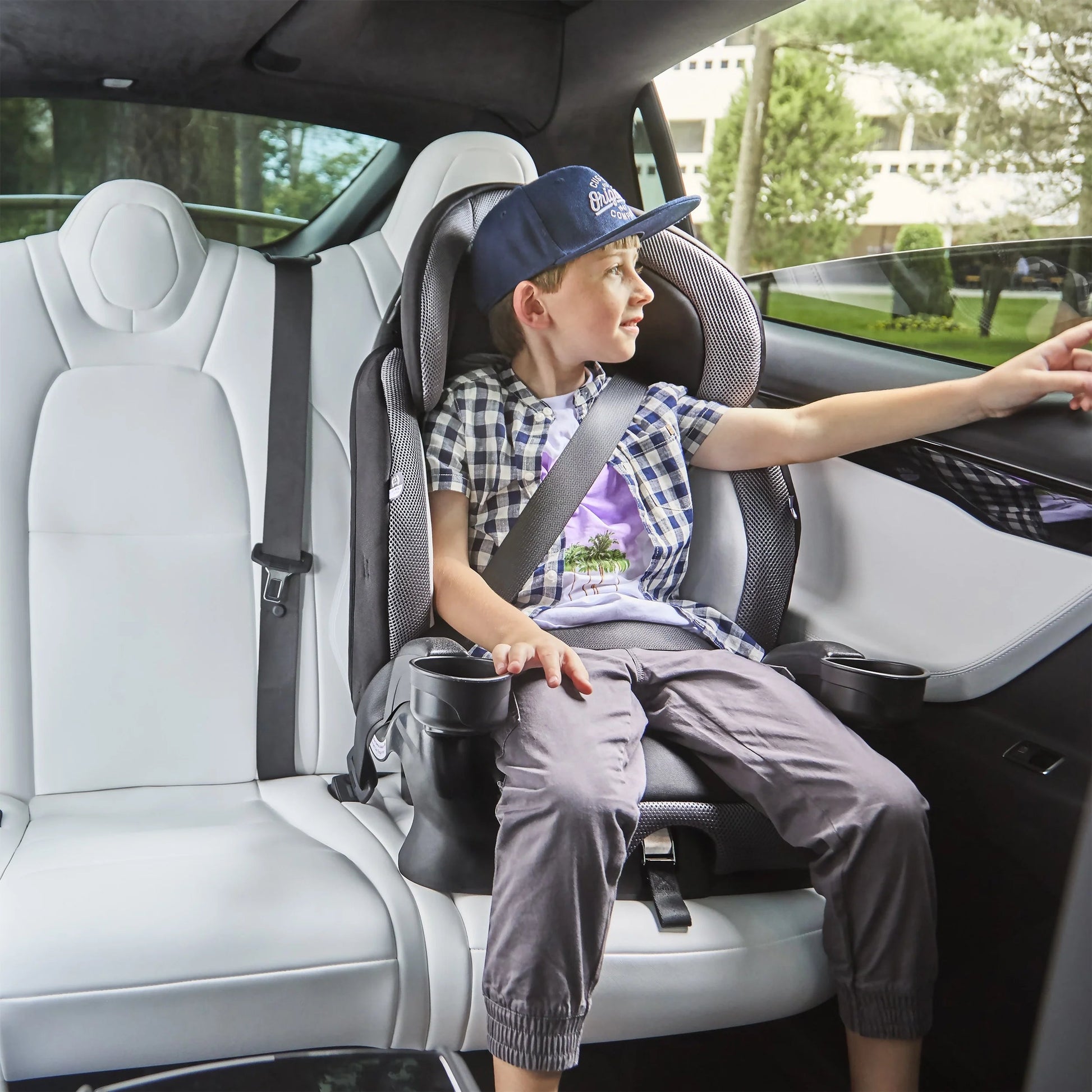 Chase plus 2-In-1 Booster Toddler Car Seat (Huron Black)